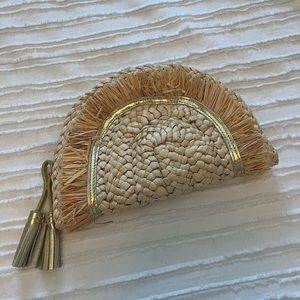 Vineyard Vines Straw Clutch-excellent condition